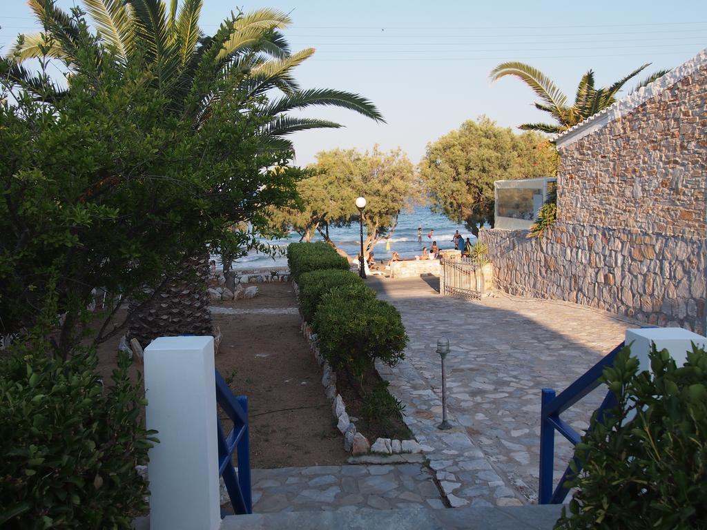 Villa Dolphin Azolimnos Exterior photo